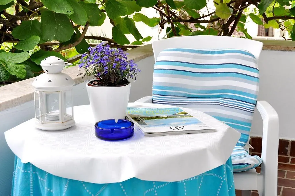 Luxury New !!! Apartment One And Only With Terrace & Free Bikes Poreč 0*,